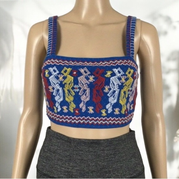 Forever 21 Tops - 🆓 ADD ON FOREVER 21 India Textile Wide Strap Halter Stretchy Back